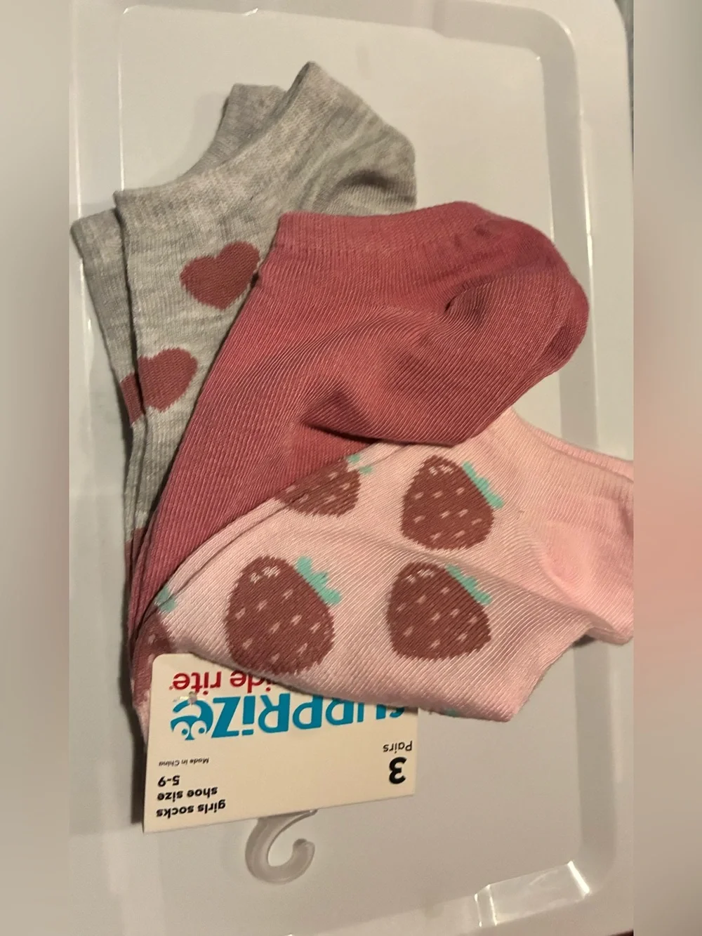 Sock bundle! 3 pair! Size Large Girls/Kids, Cute Patterns Hearts, Strawberries